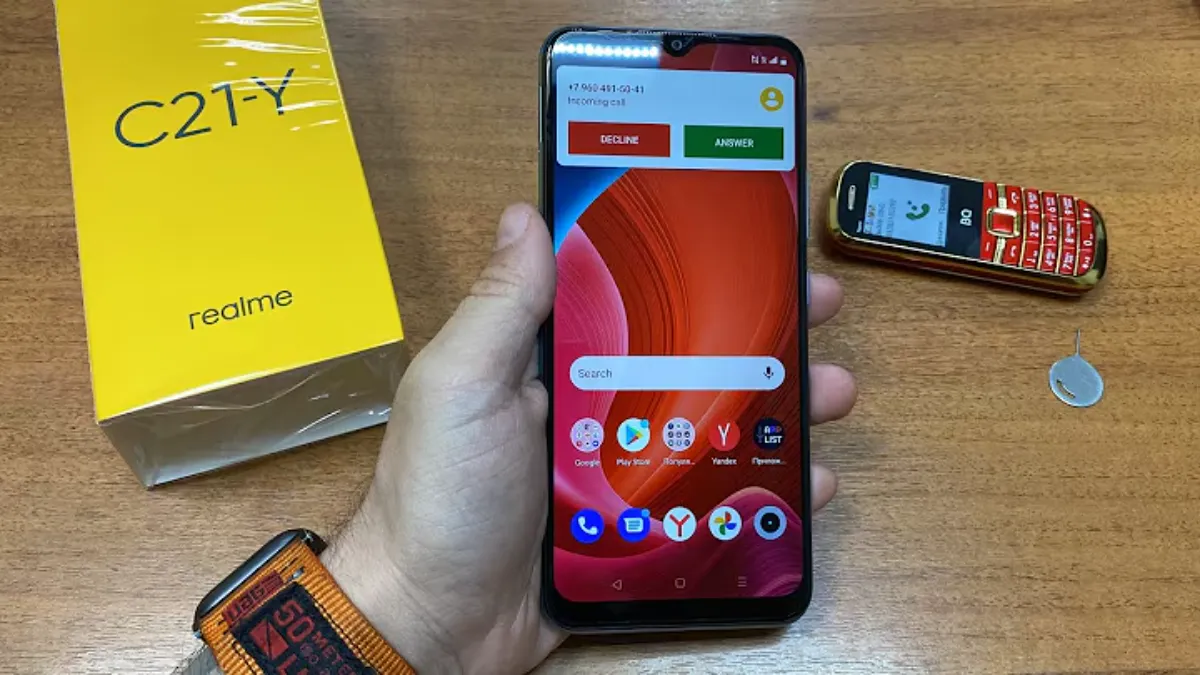Realme C21